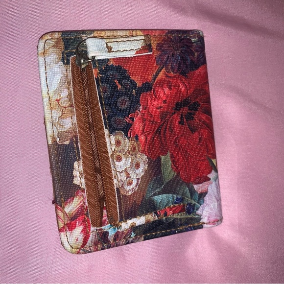 Floral Wallet - Picture 4 of 5